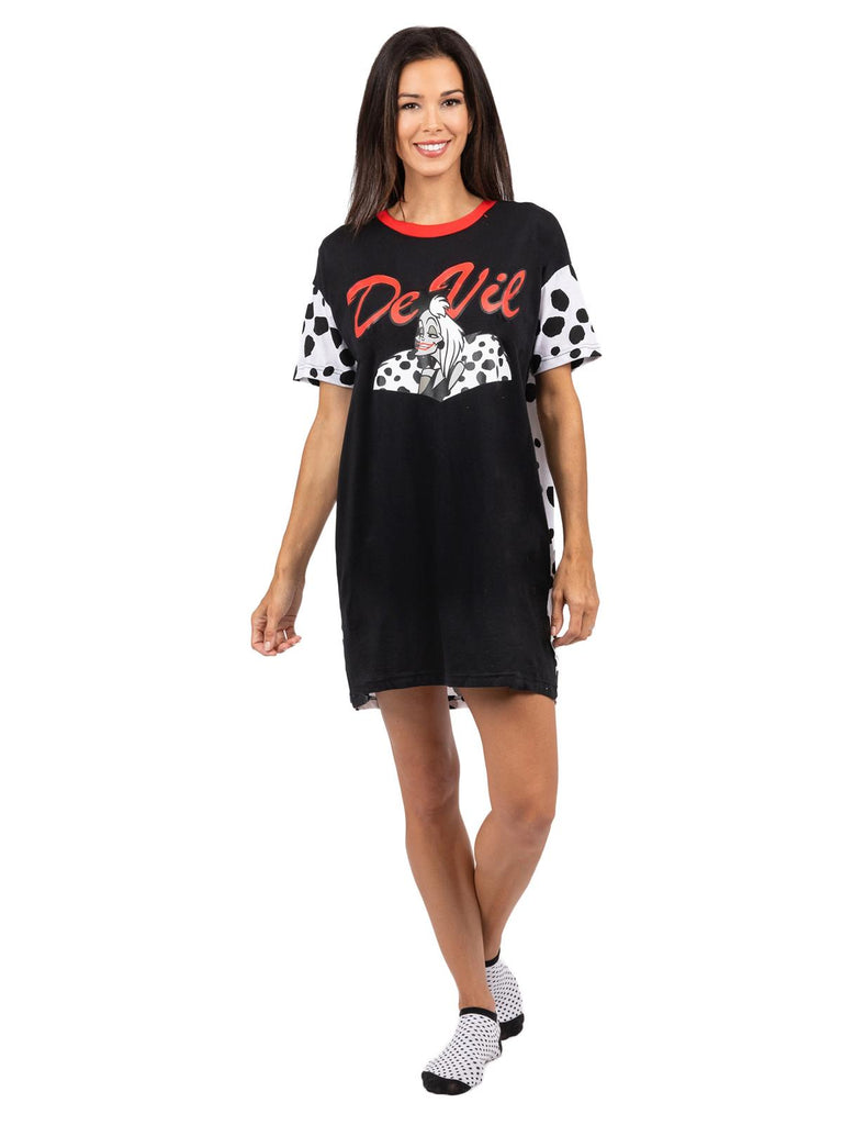 Disney Dalmations Cruella DeVile 2 Piece Nightgown Sleep Shirt with Socks